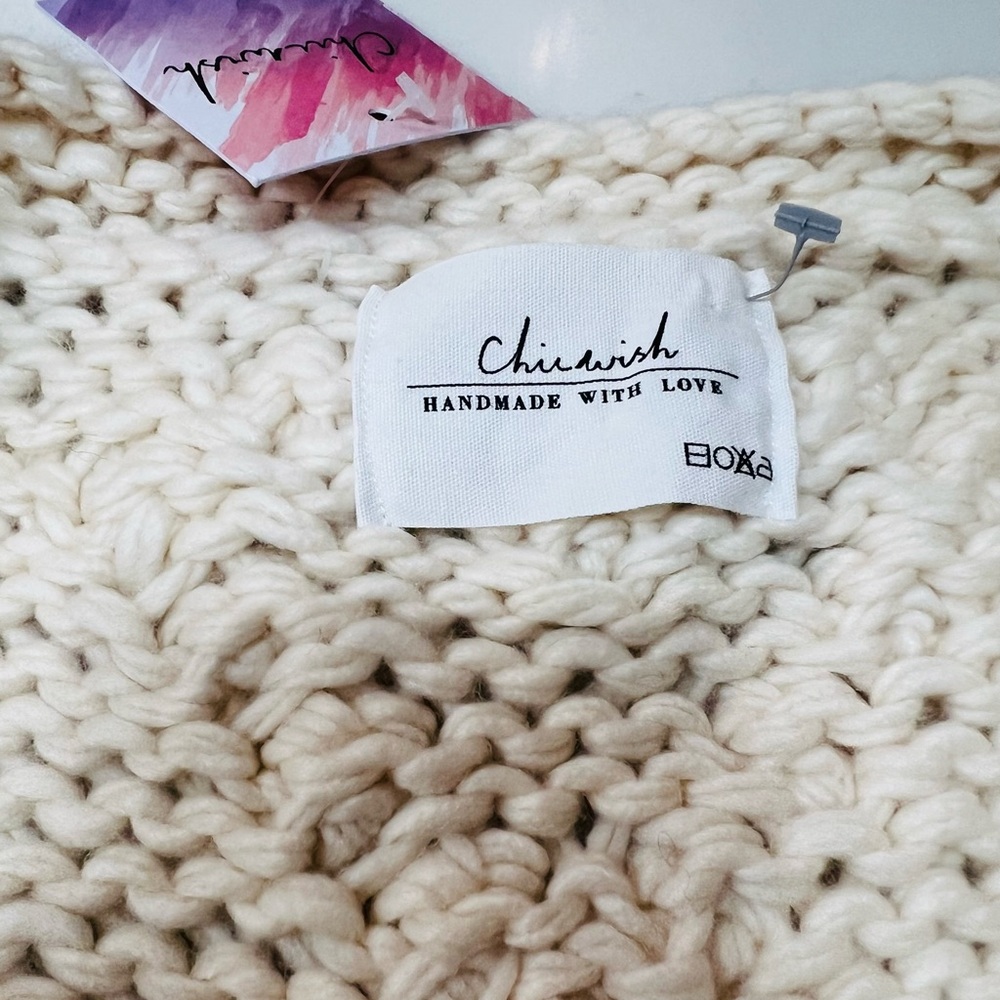 New Open Front Ivory Cardigan. Oversized Size Small - Picture 4 of 8